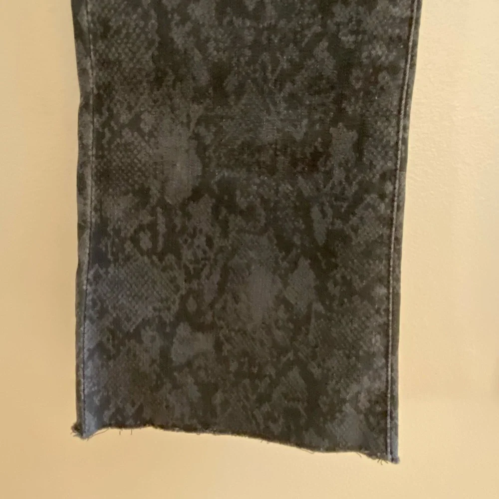 Frame Le Crop Mini Boot Python Jeans - Picture 12 of 17